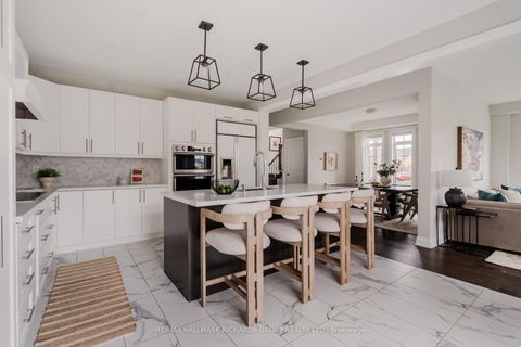 Photo 12 at 2 Boone Crescent, Kleinburg, Vaughan