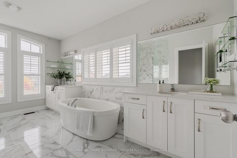 Photo 20 at 2 Boone Crescent, Kleinburg, Vaughan