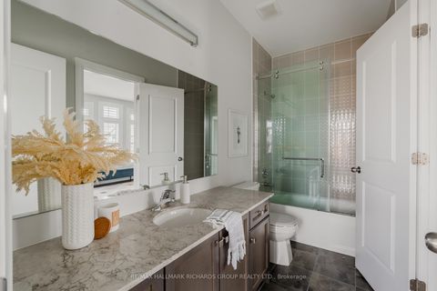 Photo 26 at 2 Boone Crescent, Kleinburg, Vaughan