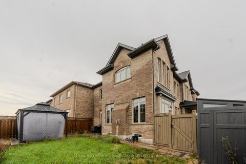 Photo 28 at 2 Boone Crescent, Kleinburg, Vaughan