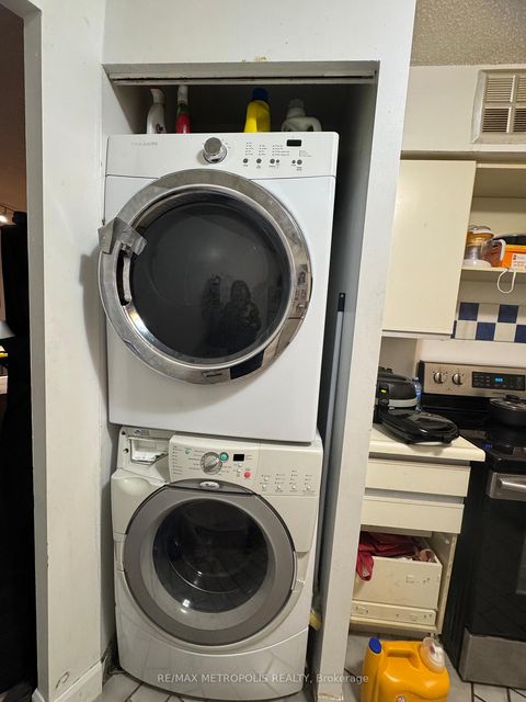 Photo 6 at 704 - 250 Queens Quay W, Waterfront Communities C1, Toronto