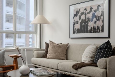 Photo 15 at 701 - 1 Deer Park Crescent, St. Clair, Toronto