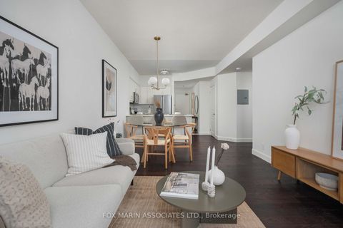 Photo 18 at 701 - 1 Deer Park Crescent, St. Clair, Toronto