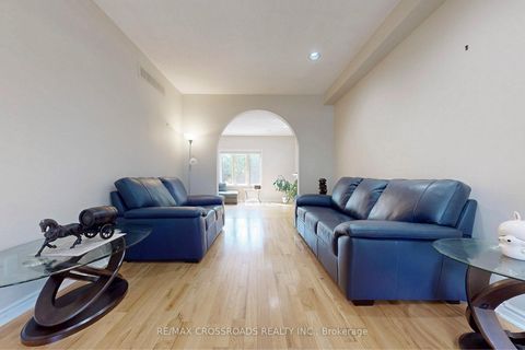 Photo 3 at 63 Baynards Lane, Mill Pond, Richmond Hill