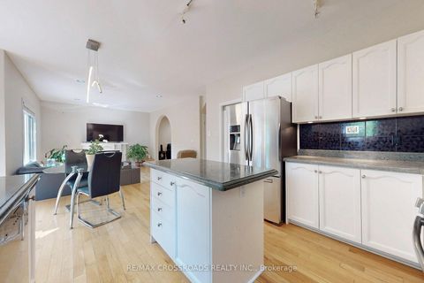 Photo 10 at 63 Baynards Lane, Mill Pond, Richmond Hill