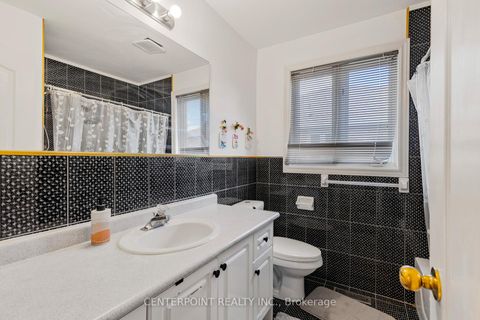 Photo 30 at 277 Oxford Street, Mill Pond, Richmond Hill