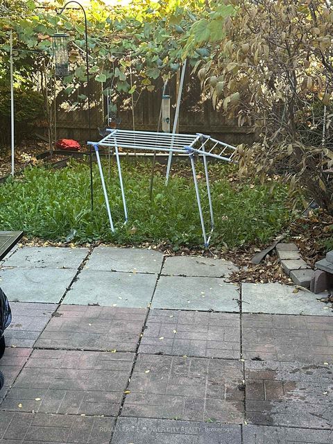 Photo 32 at 68 Denton Circle, Maple, Vaughan