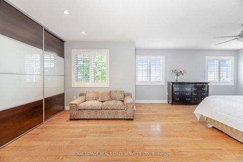 Photo 18 at 215 Burloak Drive, BR Bronte, Oakville