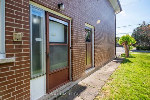 Photo 33 at 48 Russfax Drive, Branson, Toronto