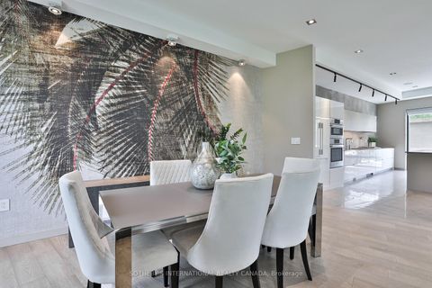 Photo 9 at 31 Overton Crescent, Don Mills, Toronto