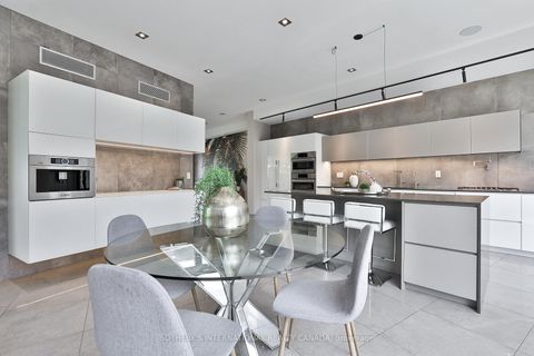 Photo 11 at 31 Overton Crescent, Don Mills, Toronto