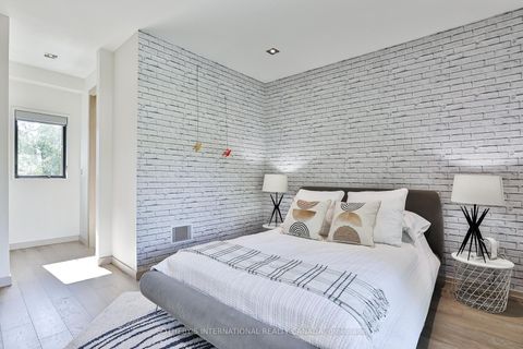 Photo 18 at 31 Overton Crescent, Don Mills, Toronto