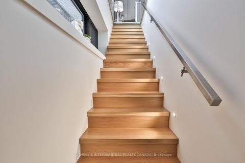 Photo 32 at 31 Overton Crescent, Don Mills, Toronto