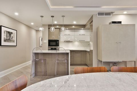 Photo 5 at 301 - 235 St Clair Avenue W, Casa Loma, Toronto