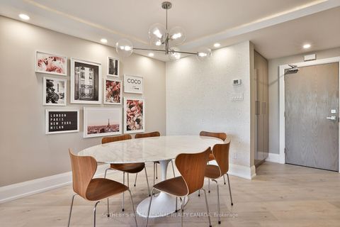 Photo 8 at 301 - 235 St Clair Avenue W, Casa Loma, Toronto