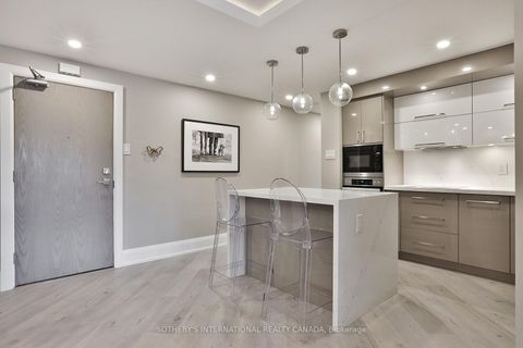 Photo 15 at 301 - 235 St Clair Avenue W, Casa Loma, Toronto