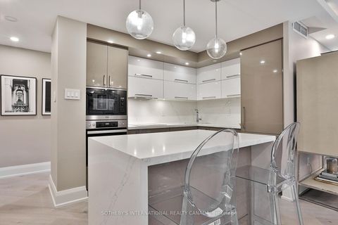 Photo 18 at 301 - 235 St Clair Avenue W, Casa Loma, Toronto