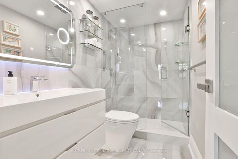 Photo 28 at 301 - 235 St Clair Avenue W, Casa Loma, Toronto