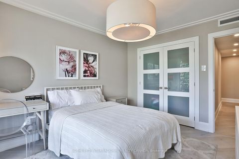 Photo 31 at 301 - 235 St Clair Avenue W, Casa Loma, Toronto