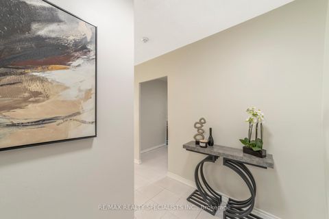 Photo 4 at 137 - 366 The East Mall, City Centre West, Toronto