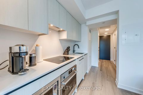 Photo 6 at 415 - 5 Lakeview Avenue, Bellwoods, Toronto