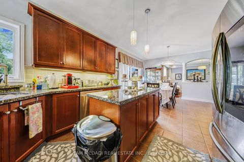 Photo 16 at 3306 Fox Run Circle, BR Bronte, Oakville