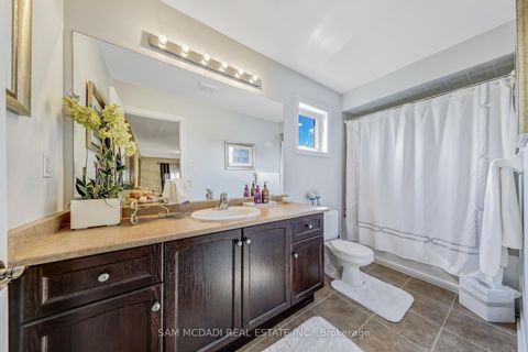 Photo 19 at 3306 Fox Run Circle, BR Bronte, Oakville