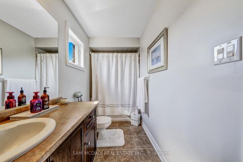 Photo 20 at 3306 Fox Run Circle, BR Bronte, Oakville