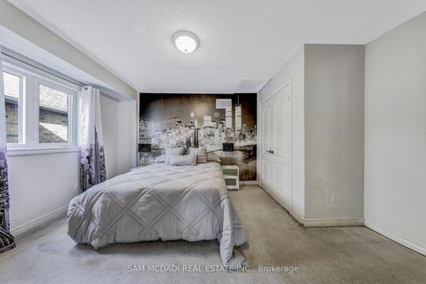 Photo 21 at 3306 Fox Run Circle, BR Bronte, Oakville