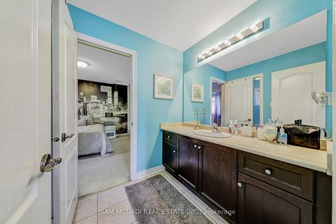 Photo 24 at 3306 Fox Run Circle, BR Bronte, Oakville