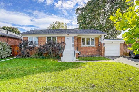 Photo 1 at 181 Searle Avenue, Bathurst Manor, Toronto