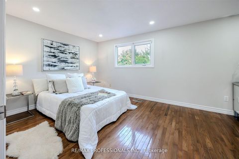 Photo 17 at 81 Millsborough Crescent, West Deane, Toronto