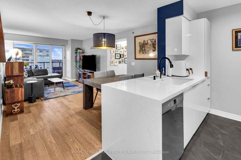 Photo 2 at 1219 - 35 Saranac Boulevard SW, Lawrence, Toronto