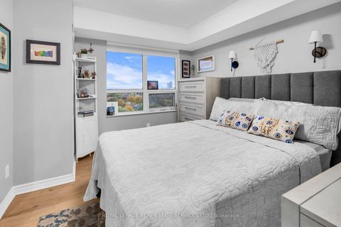 Photo 26 at 1219 - 35 Saranac Boulevard SW, Lawrence, Toronto