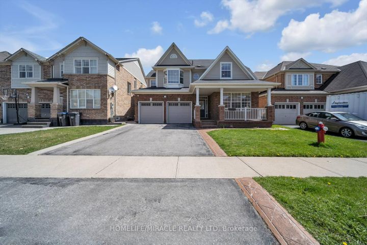 Photo 1 at 13 Bonavista Drive, Credit Valley, Brampton