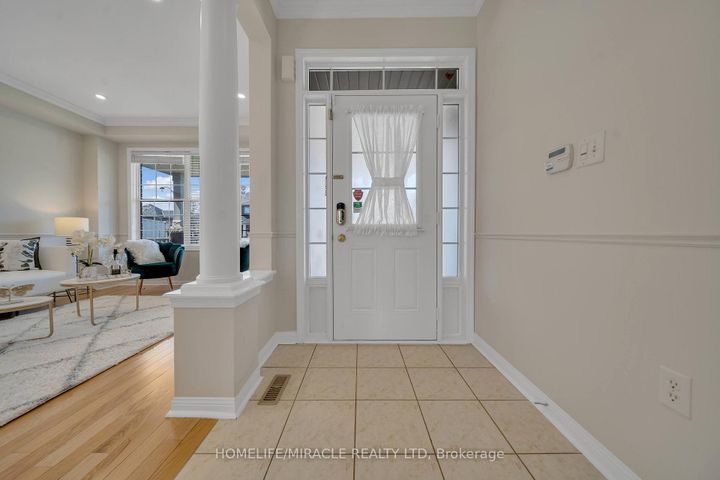 Photo 9 at 13 Bonavista Drive, Credit Valley, Brampton
