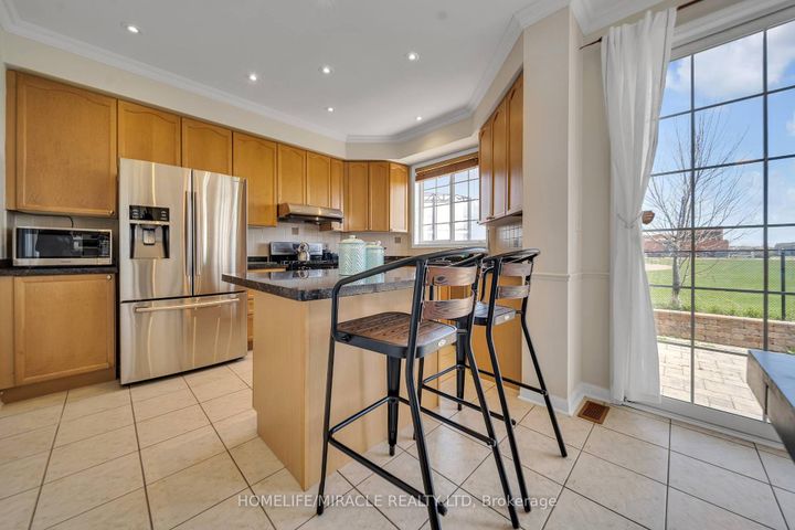 Photo 19 at 13 Bonavista Drive, Credit Valley, Brampton
