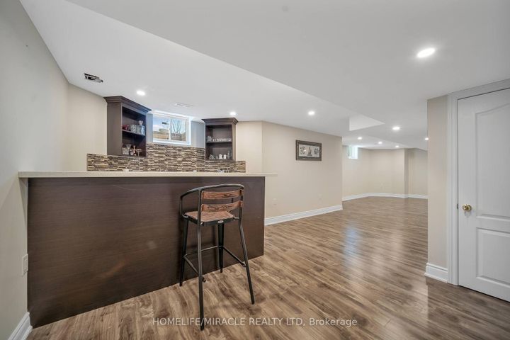 Photo 45 at 13 Bonavista Drive, Credit Valley, Brampton