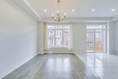 Photo 8 at 142 Toucan Trail, GO Glenorchy, Oakville