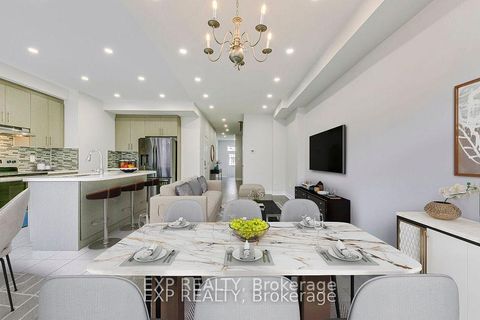 Photo 9 at 142 Toucan Trail, GO Glenorchy, Oakville