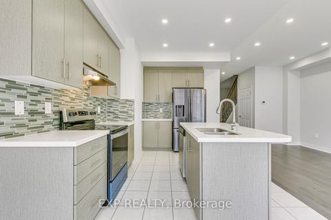 Photo 15 at 142 Toucan Trail, GO Glenorchy, Oakville