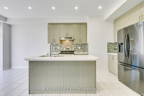 Photo 18 at 142 Toucan Trail, GO Glenorchy, Oakville