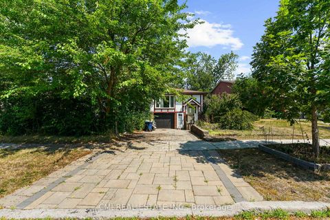 Photo 1 at 50 Apache Trail, Pleasant View, Toronto