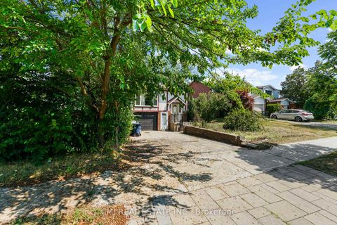 Photo 3 at 50 Apache Trail, Pleasant View, Toronto