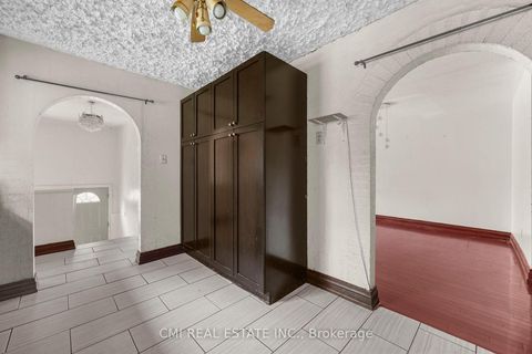 Photo 12 at 50 Apache Trail, Pleasant View, Toronto