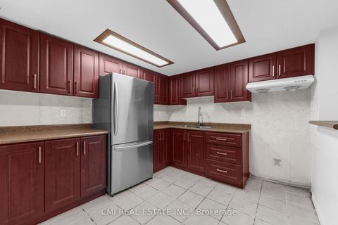 Photo 32 at 50 Apache Trail, Pleasant View, Toronto