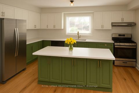 Photo 12 at 17 Kersdale Avenue, Eglinton West, Toronto