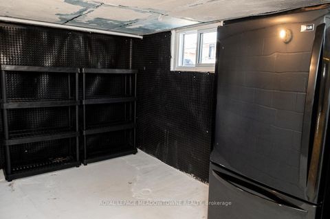 Photo 34 at 17 Kersdale Avenue, Eglinton West, Toronto