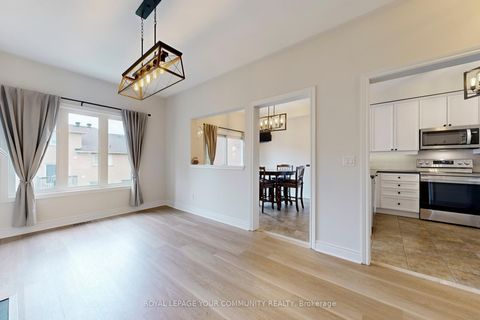 Photo 11 at 3 Rustwood Road, Patterson, Vaughan