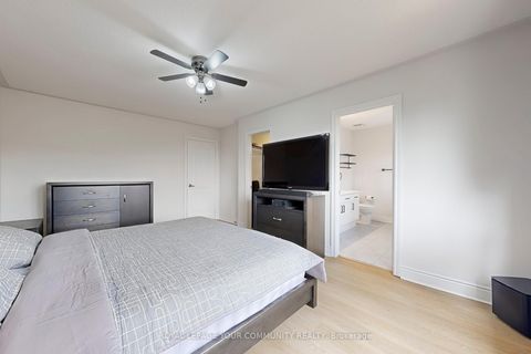 Photo 24 at 3 Rustwood Road, Patterson, Vaughan